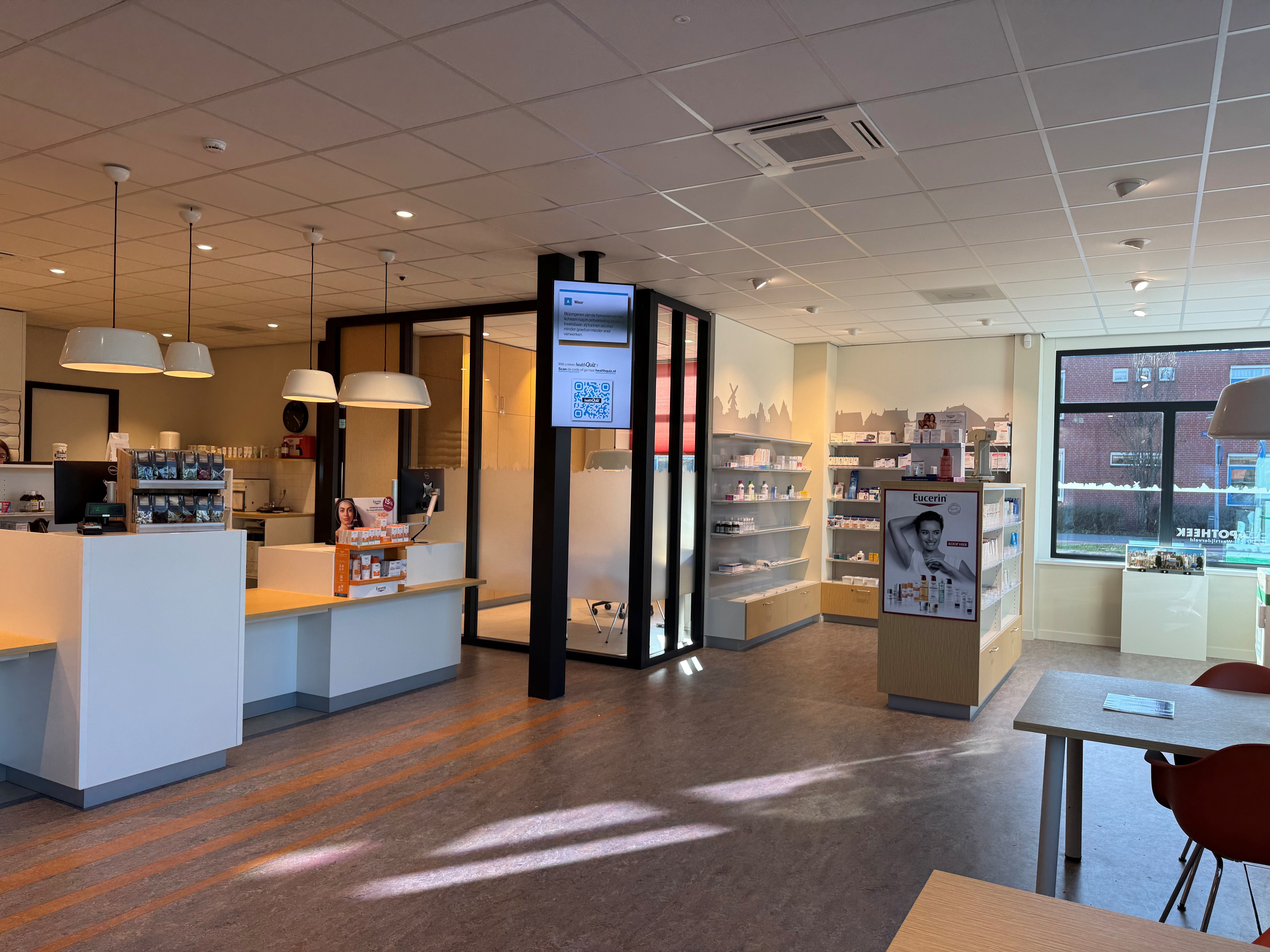 Apotheek Westzijderveld 4